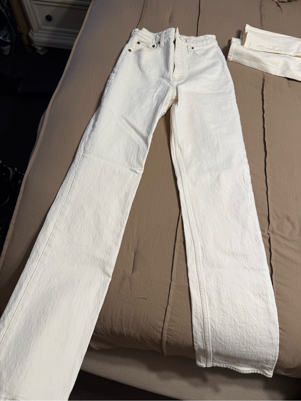 Abercrombie & Fitch Cream High-Rise '90s Straight Jeans
